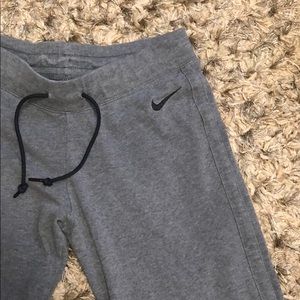 grey nike sweatpants